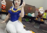 玻璃钢雕塑的主要性能