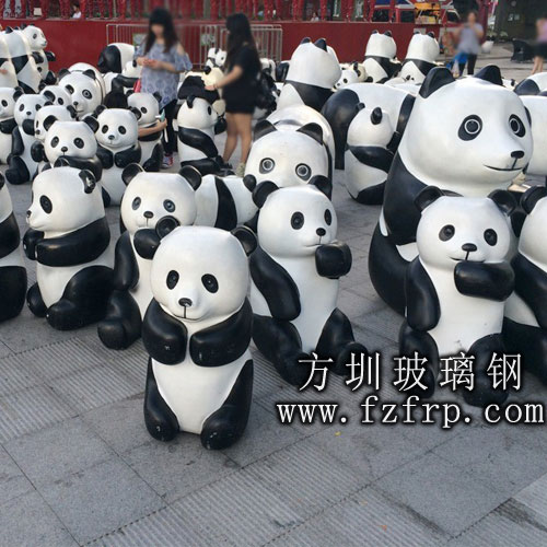 玻璃钢动物熊猫雕塑